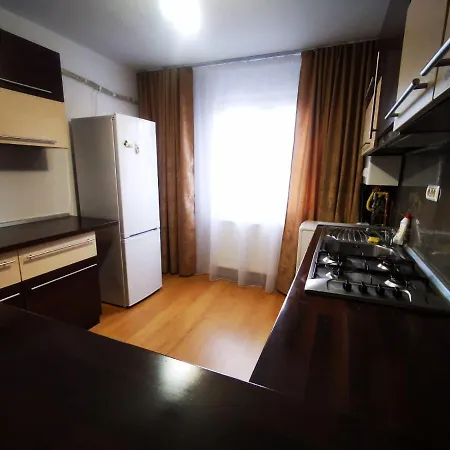 Apartment L&a - Circumvalatiunii *